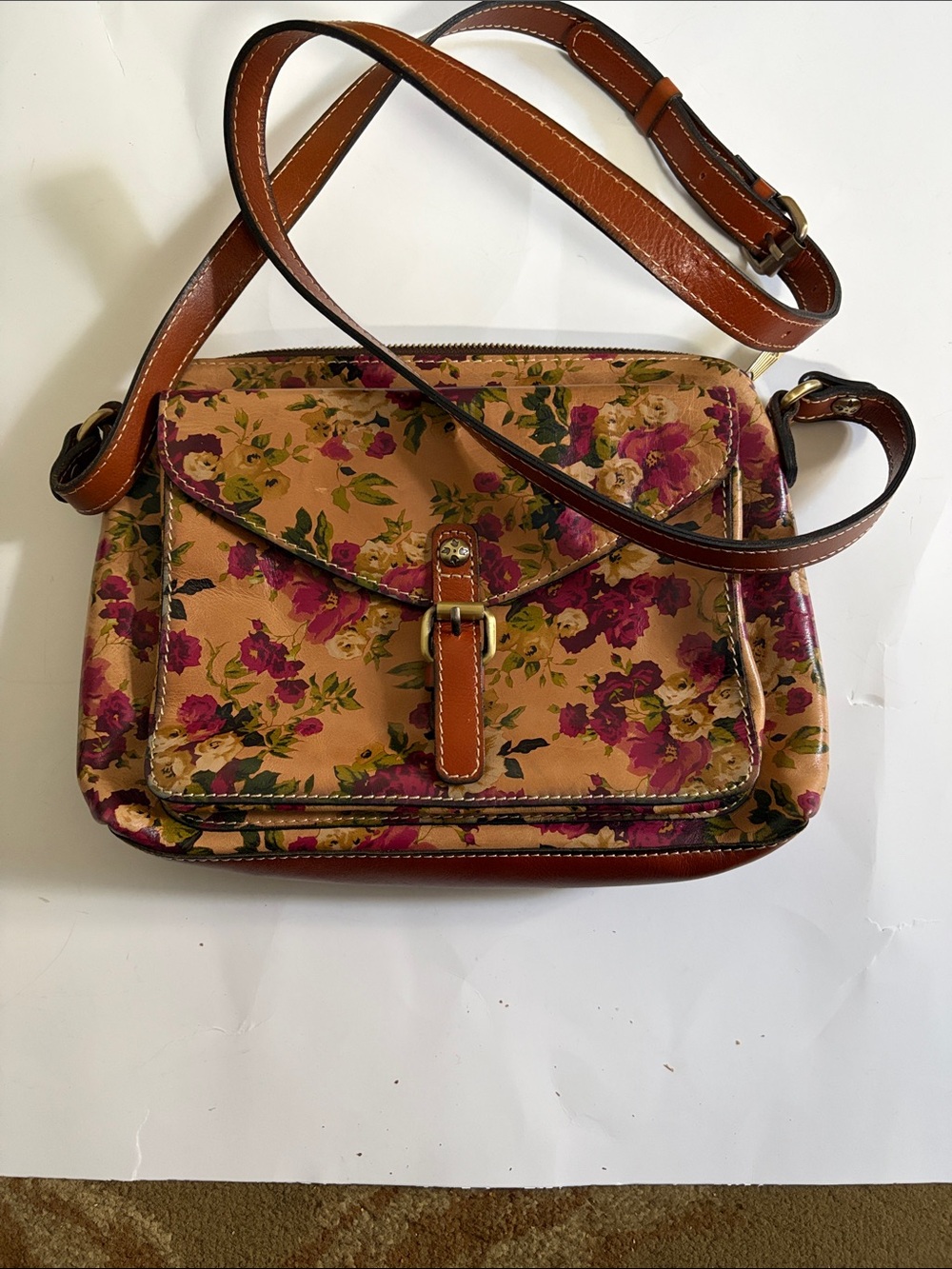 Patricia Nash Avellino Antique Rose Floral Crossbody with Tan Trim